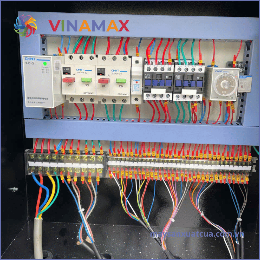 Máy cắt 2 đầu Huaxin09