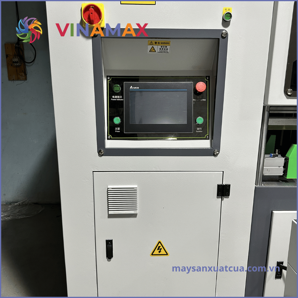 Máy phay CNC 3+2