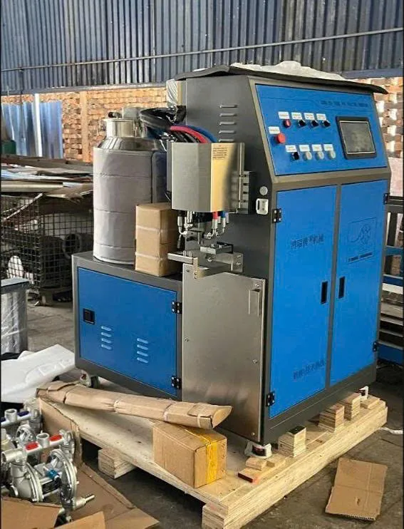Máy Bơm Foam Cách Nhiệt Cho Nhôm Thanh Định Hình, Nhôm Cầu Cách Nhiệt